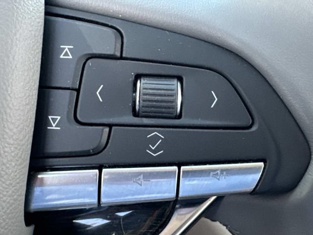 Certified 2023 Cadillac XT6 Premium Luxury w/ Technology Package FWD image 30
