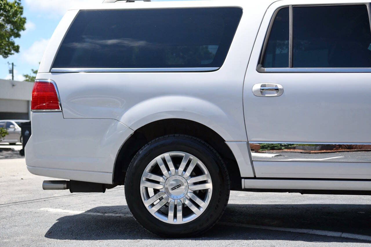 Used 2014 Lincoln Navigator L 2WD image 34