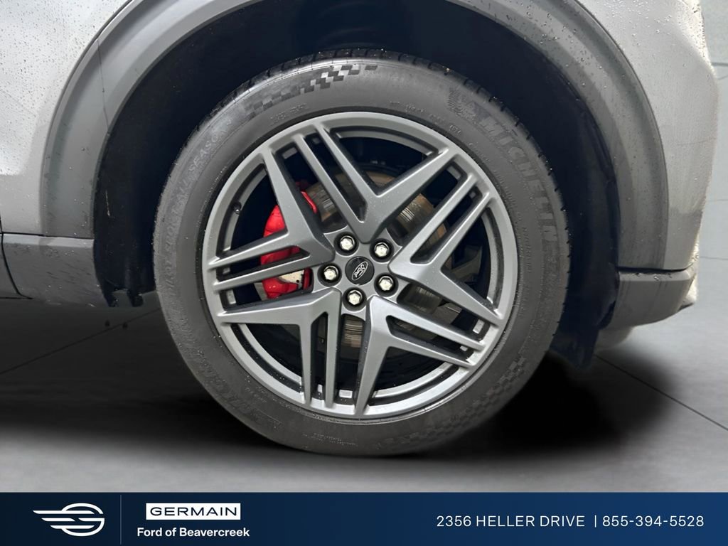 Certified 2025 Ford Explorer ST image 27