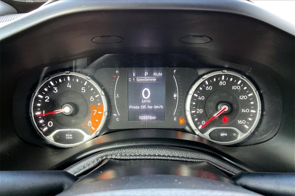 Used 2018 Jeep Renegade Sport w/ Power & Air Group image 27