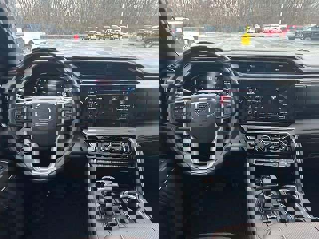 Used 2023 GMC Sierra 1500 Denali w/ Technology Package AWD/4WD image 13