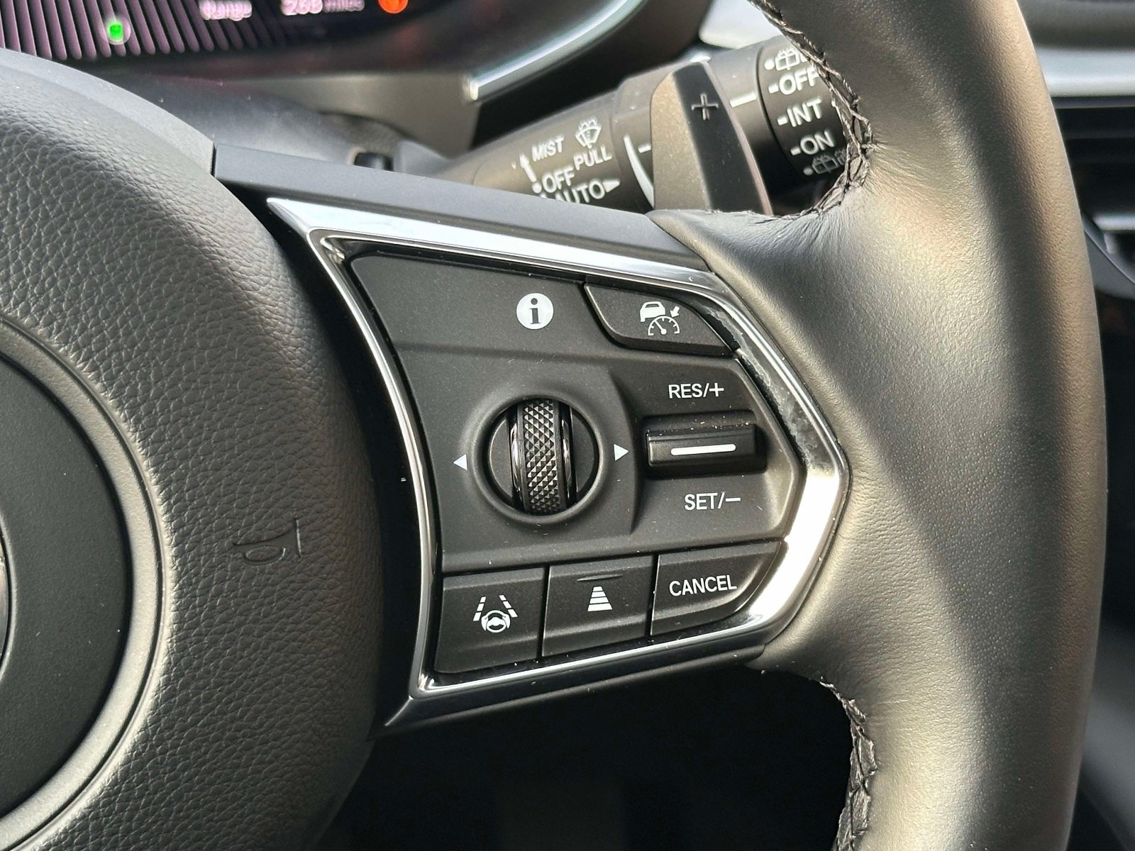Certified 2026 Acura MDX w/ Technology Package AWD/4WD image 25
