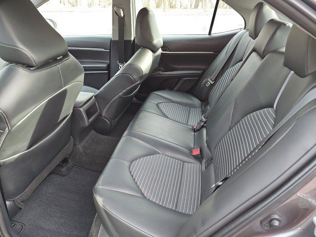 Used 2023 Toyota Camry SE image 18