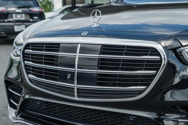 Certified 2022 Mercedes-Benz S 500 4MATIC w/ AMG Line Package image 12