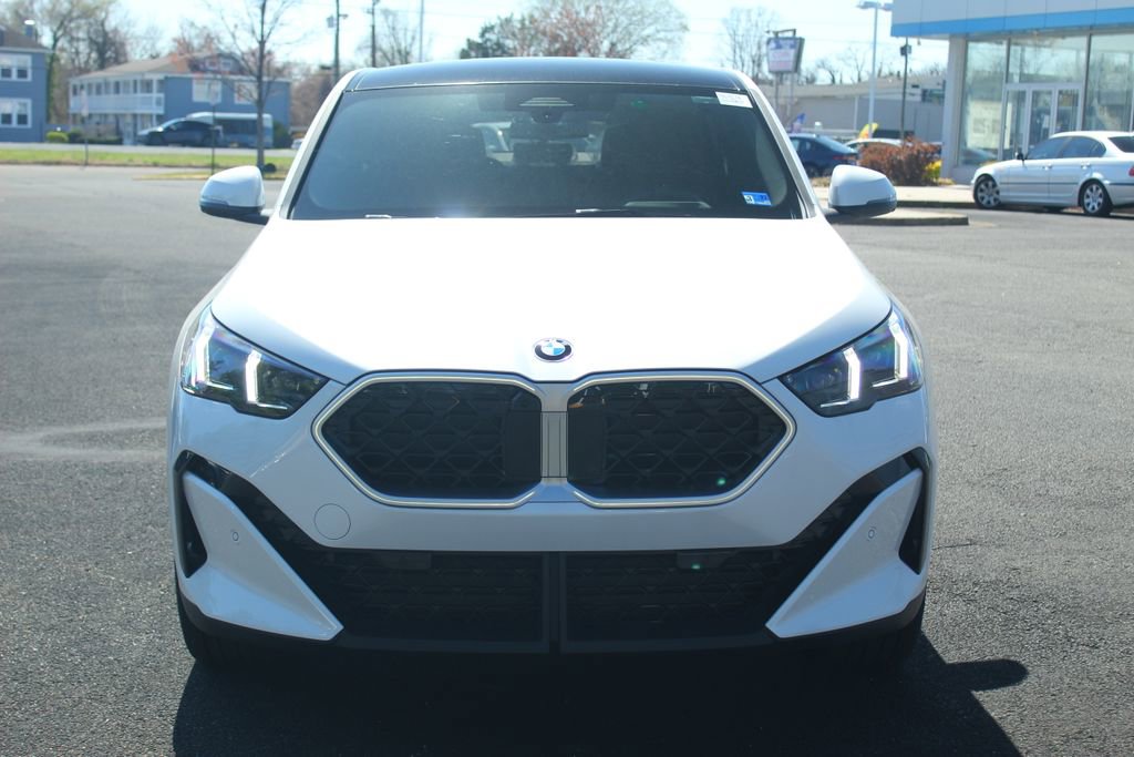 New 2026 BMW X2 xDrive28i w/ Technology Package AWD/4WD image 2