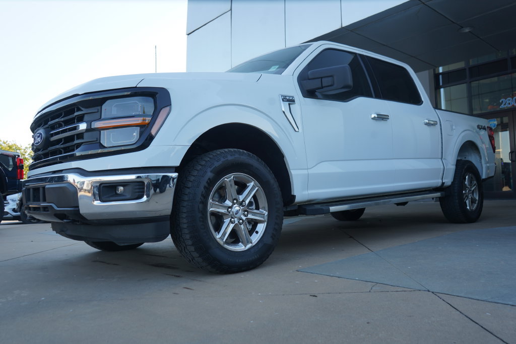 Certified 2025 Ford F150 XLT w/ Equipment Group 301A Standard AWD/4WD image 5