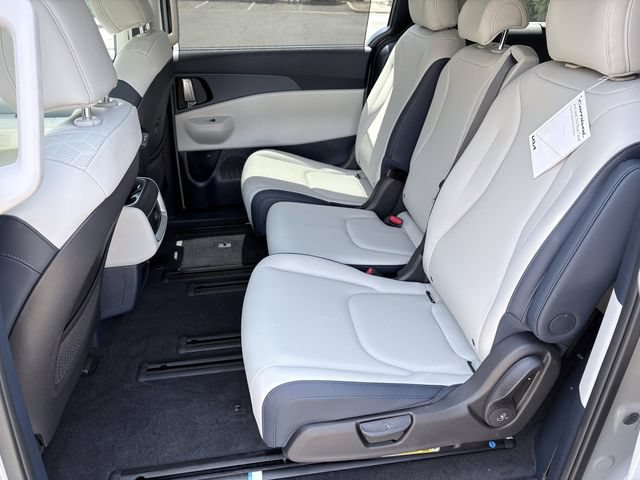 New 2026 Kia Carnival EX FWD image 6