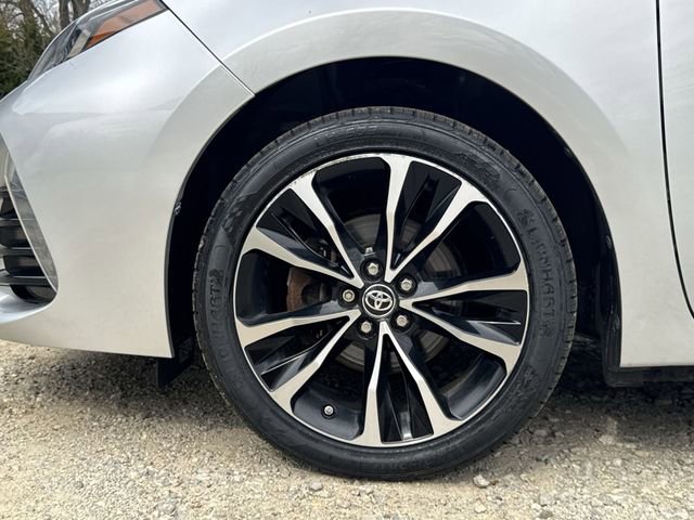 Used 2017 Toyota Corolla SE w/ SE Premium Package image 33