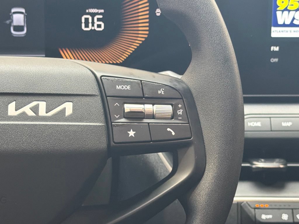 Used 2025 Kia K4 FWD image 20