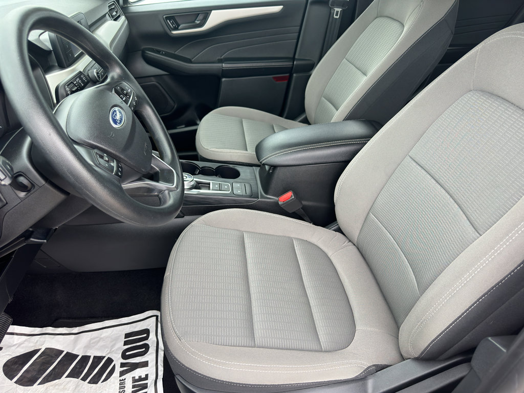 Used 2022 Ford Escape S image 9