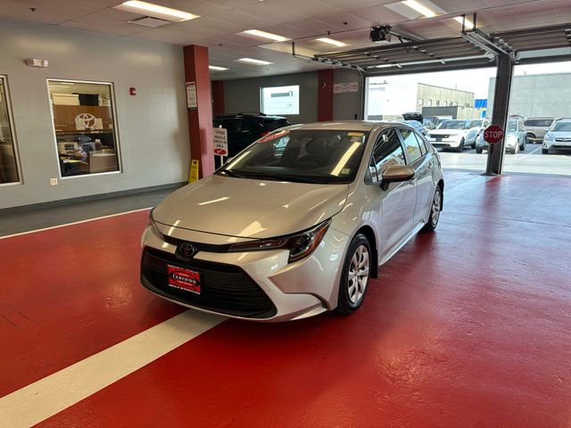 Used 2023 Toyota Corolla LE w/ Carpet Mat Package (TMS) image 7