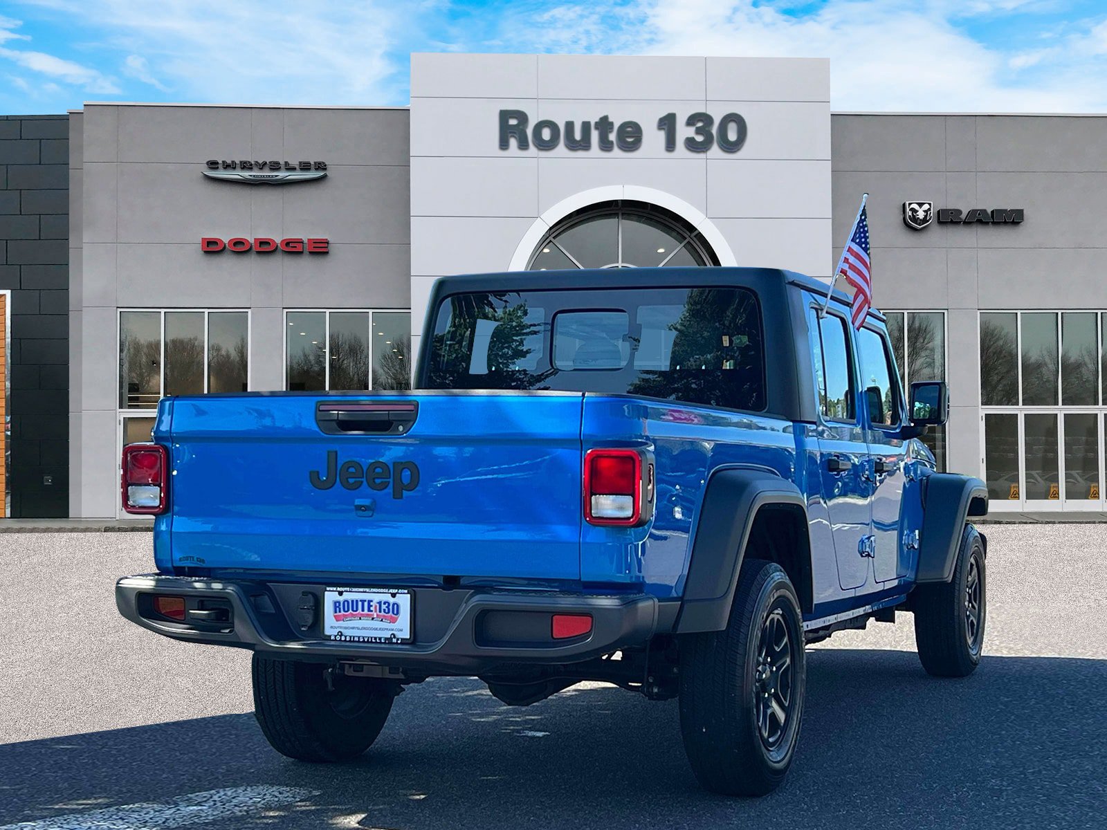 Used 2025 Jeep Gladiator Sport AWD/4WD image 4