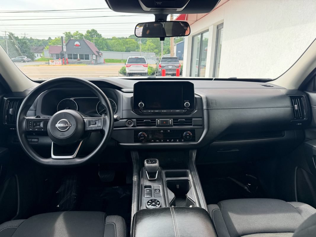 Used 2023 Nissan Pathfinder S AWD/4WD image 20
