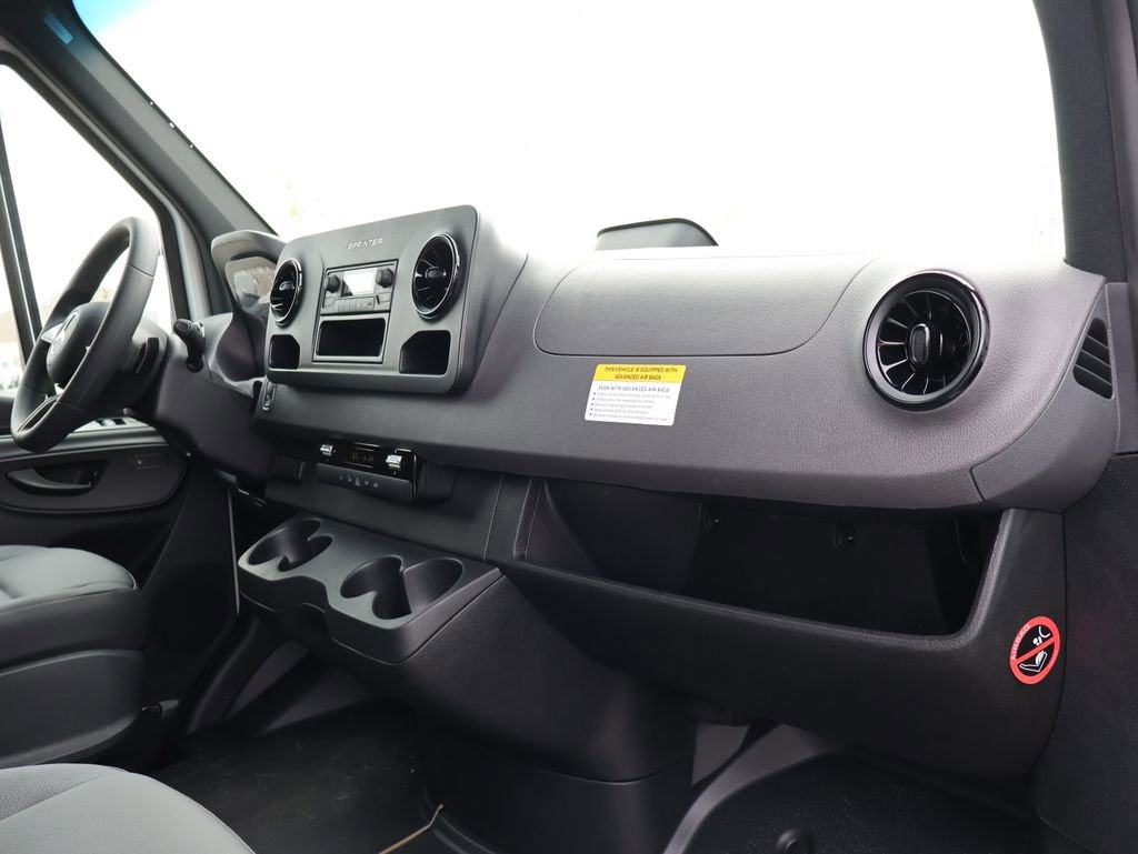New 2025 Mercedes-Benz Sprinter 2500 image 11