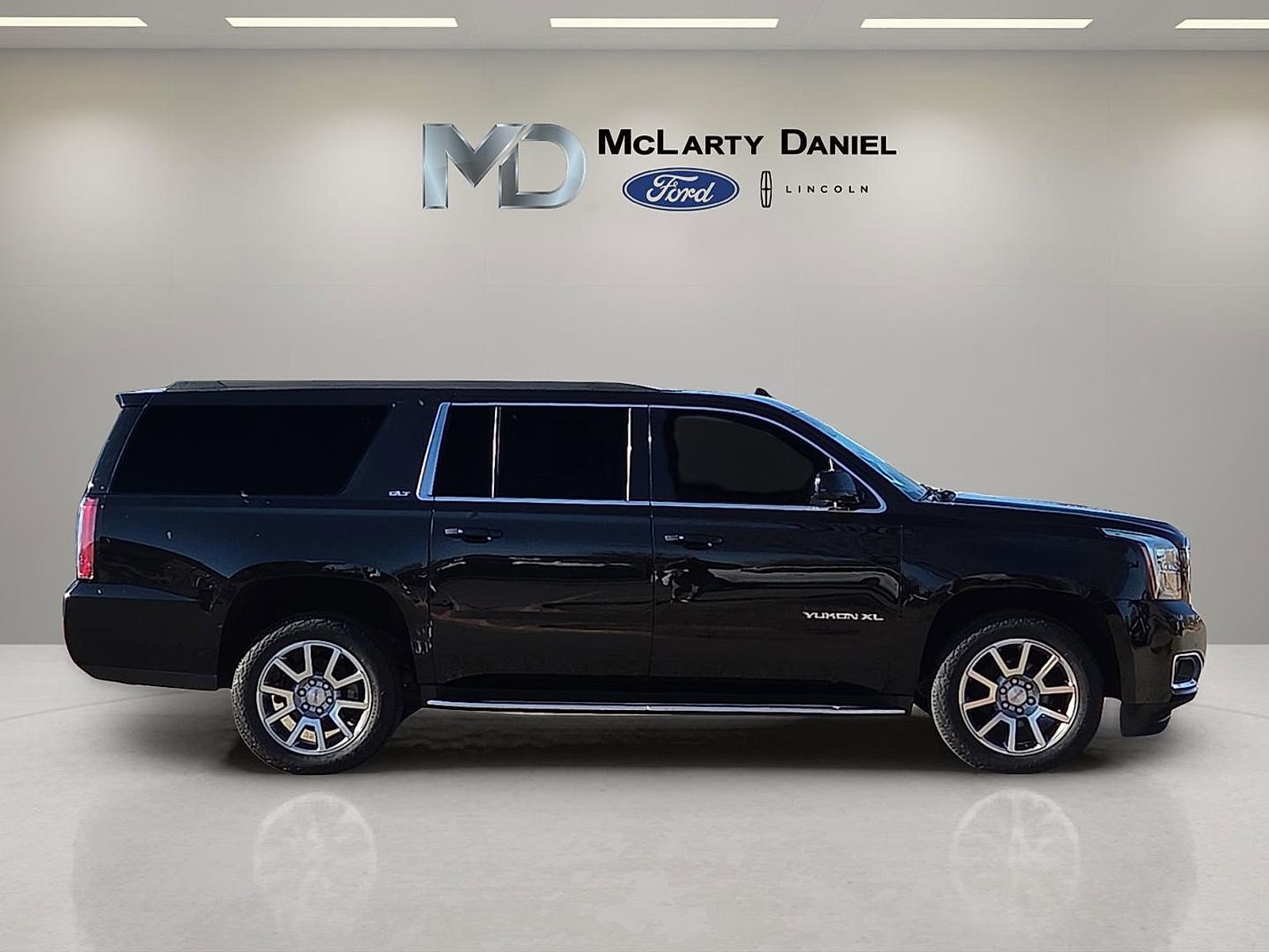 Used 2020 GMC Yukon XL SLT image 6