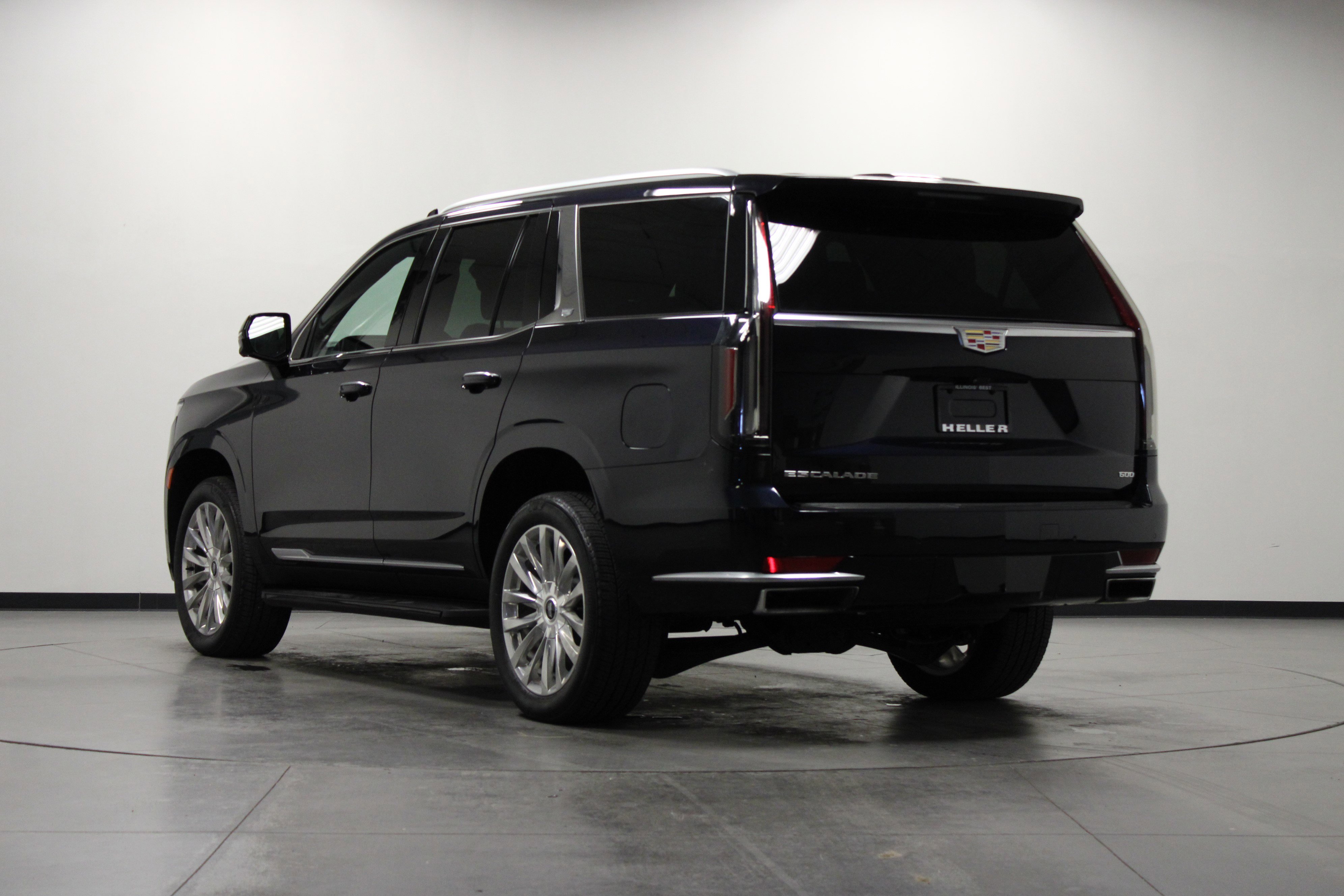 Used 2023 Cadillac Escalade Premium Luxury w/ LPO, Floor Liner Package image 6