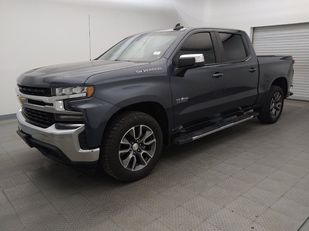Used 2020 Chevrolet Silverado 1500 LT w/ Texas Edition RWD image 2