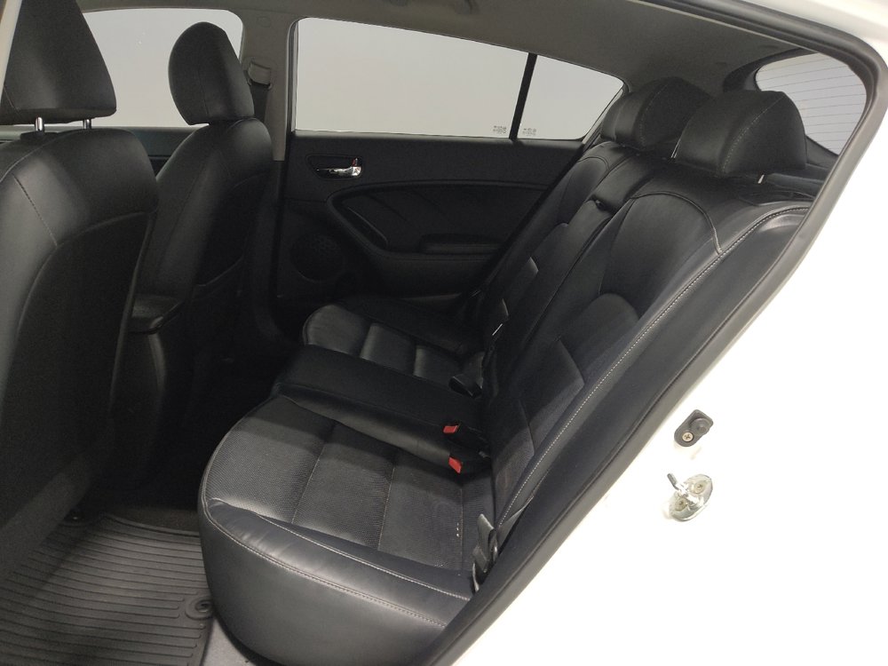 Used 2017 Kia Forte EX image 18