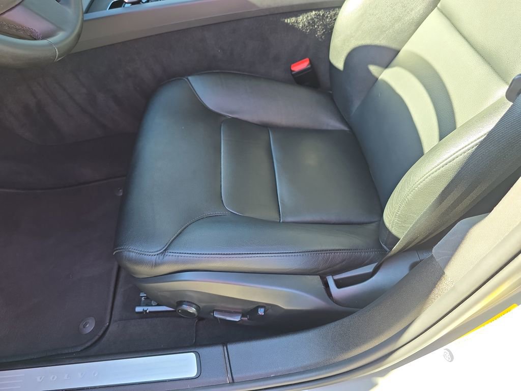 Certified 2024 Volvo S60 B5 Core image 20