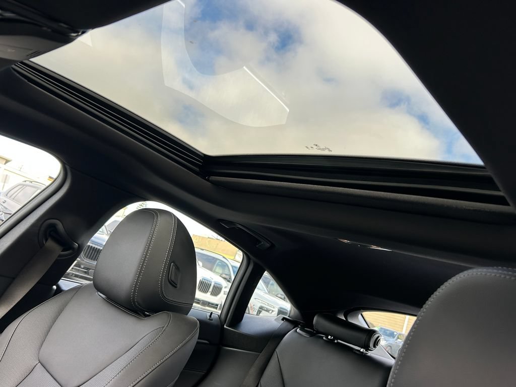 Used 2023 BMW i4 eDrive40 w/ Premium Package RWD image 16