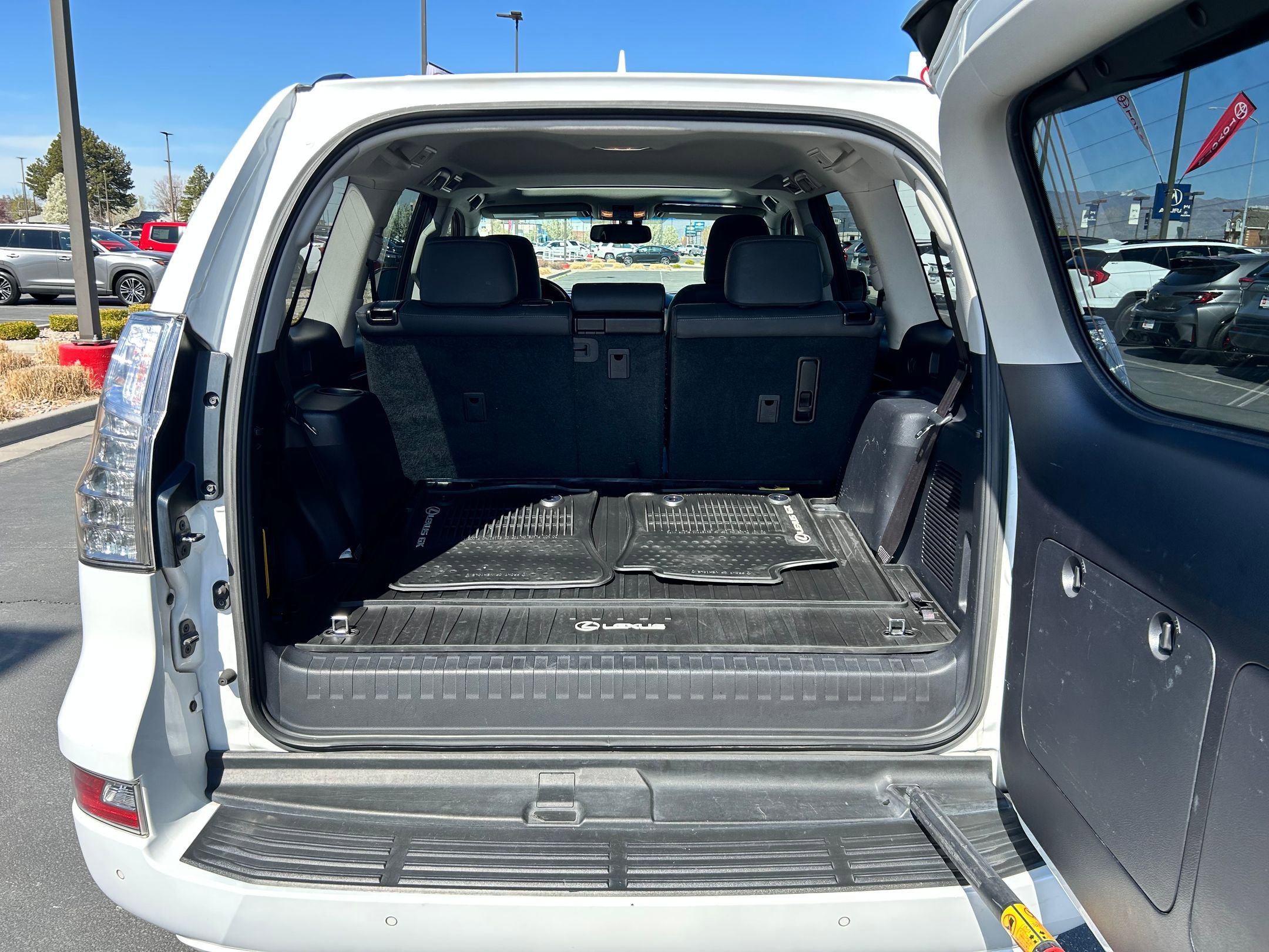 Used 2019 Lexus GX 460 Premium image 25