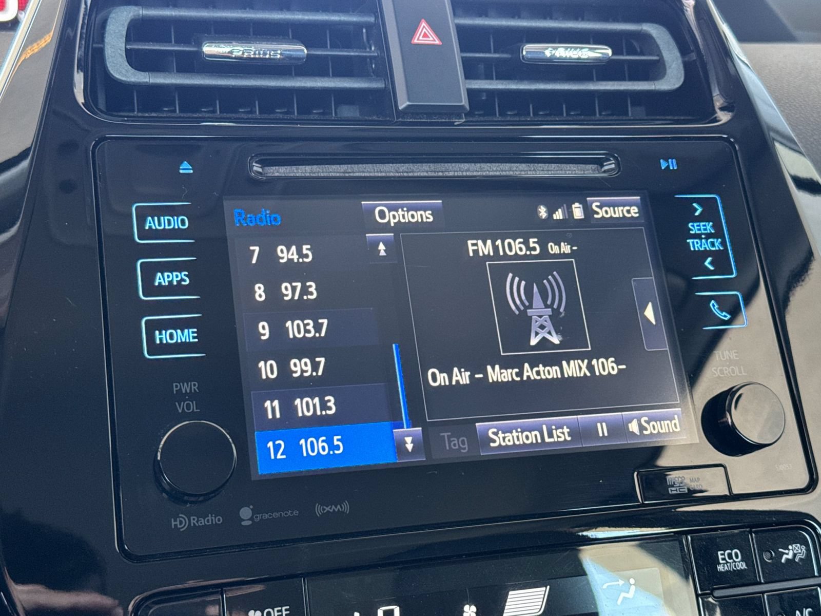 Used 2017 Toyota Prius Prime Plus FWD image 20