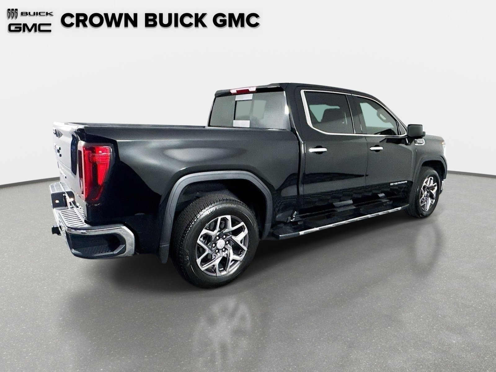 Certified 2026 GMC Sierra 1500 SLT w/ SLT Premium Package RWD image 5
