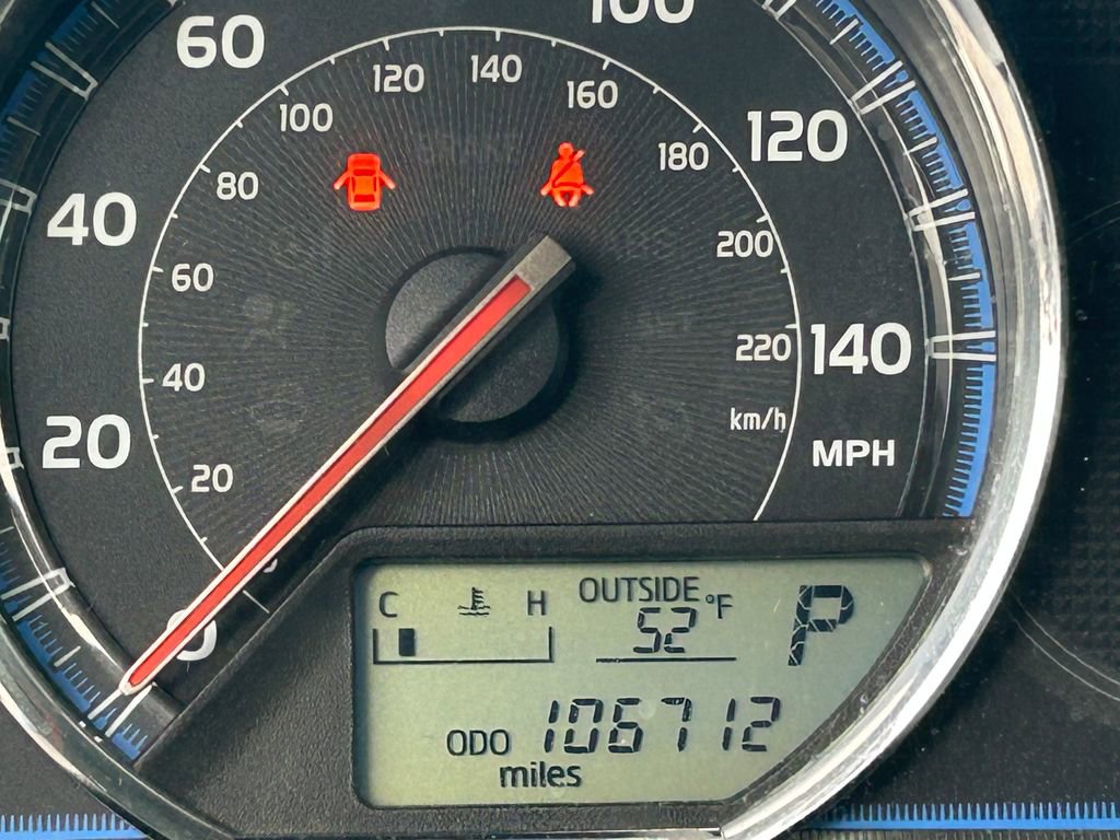 Used 2015 Toyota RAV4 Limited w/ Technology Package image 24