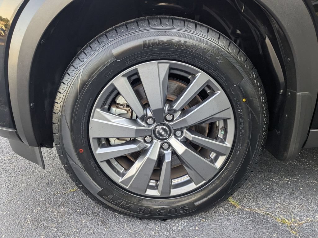 Used 2024 Nissan Pathfinder S FWD image 9