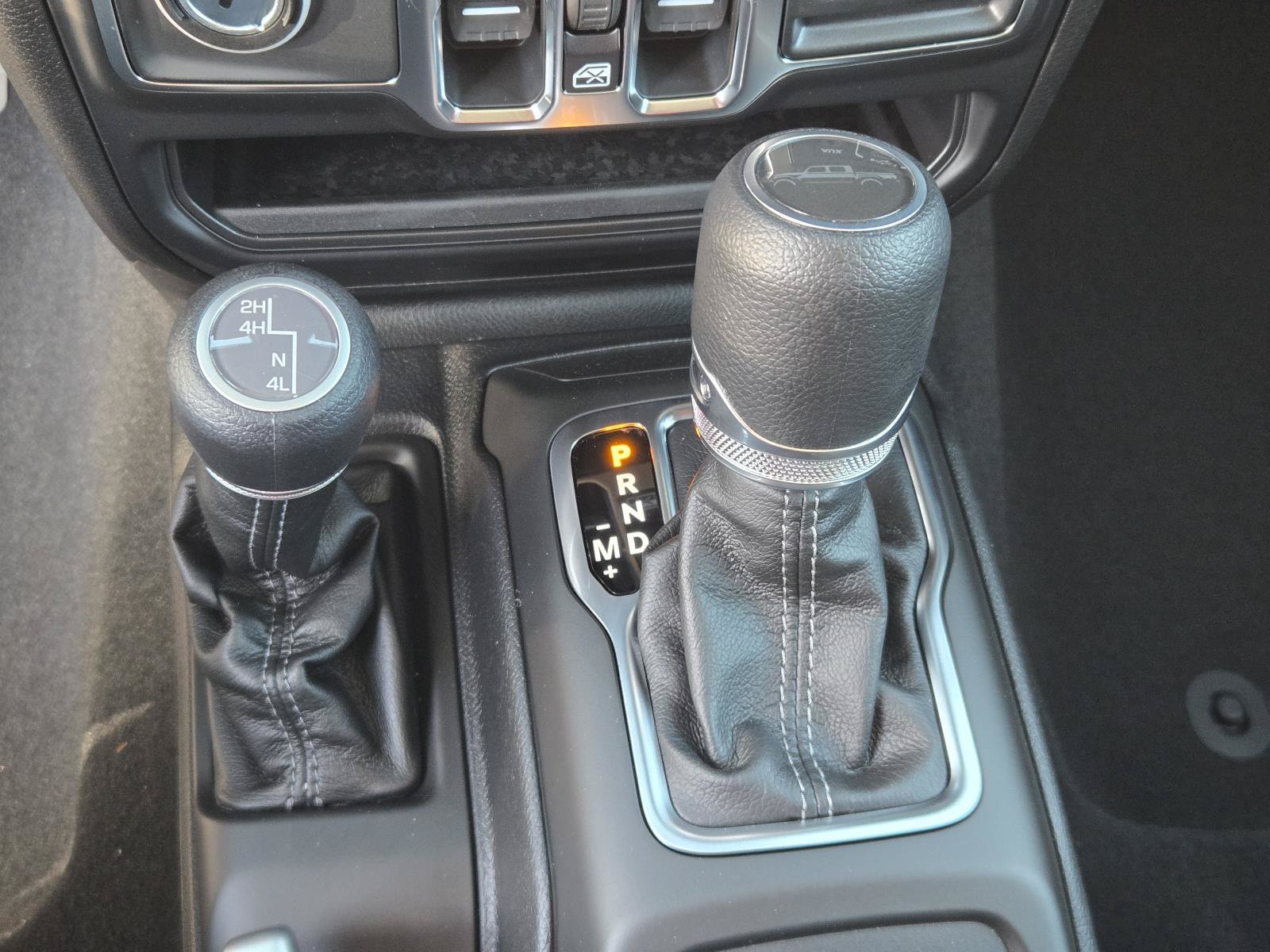 New 2026 Jeep Gladiator Sport AWD/4WD image 16