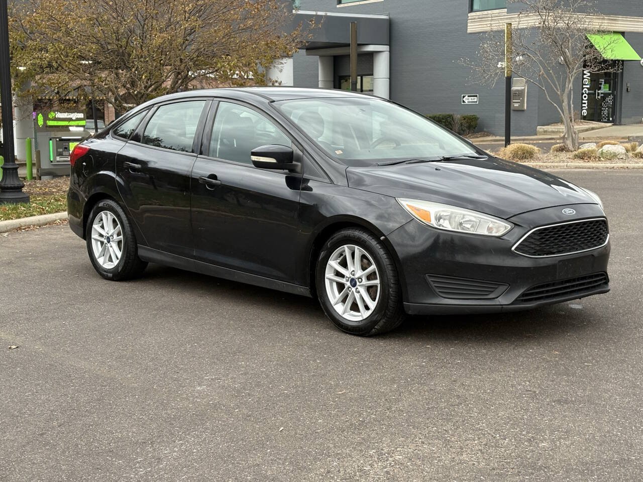 Used 2016 Ford Focus SE FWD image 7