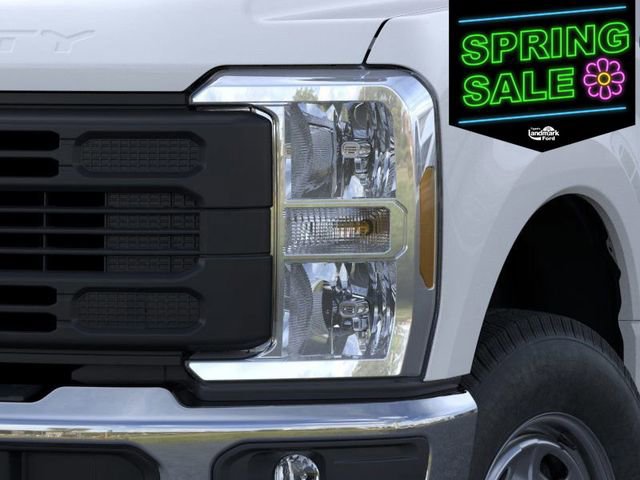 New 2026 Ford F250 XL w/ XL Chrome Package image 19