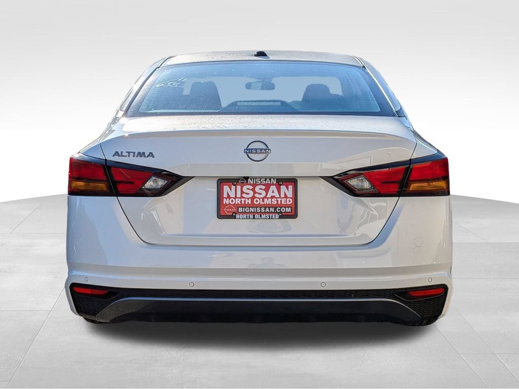 New 2026 Nissan Altima 2.5 SV FWD image 10