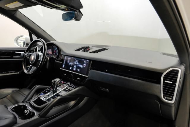 Used 2019 Porsche Cayenne AWD/4WD image 20