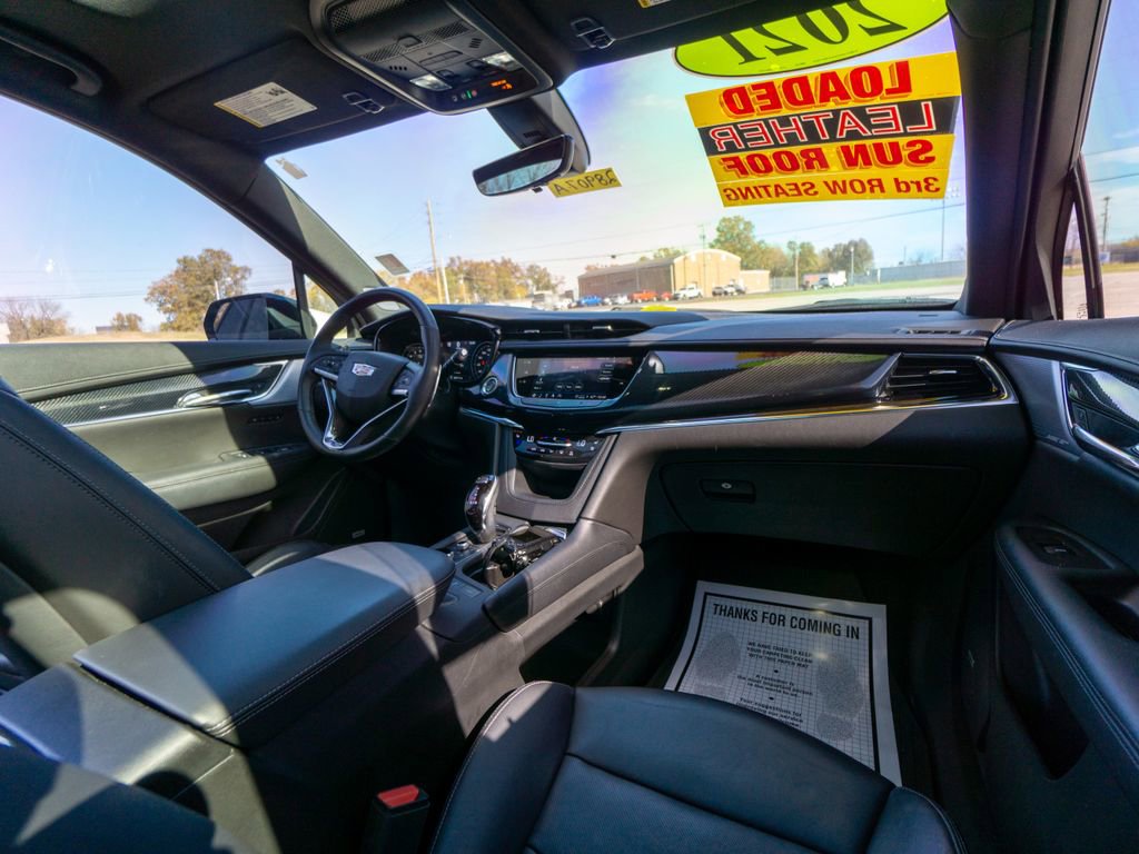 Used 2021 Cadillac XT6 Sport w/ LPO, ONYX Package image 31
