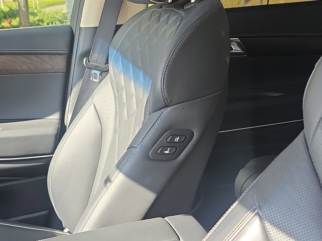 Used 2025 Genesis GV80 3.5T Prestige AWD/4WD image 27