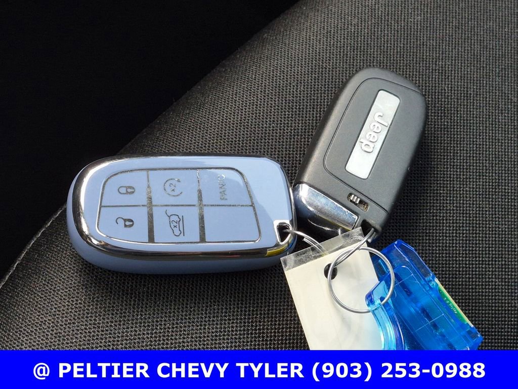 Used 2021 Jeep Renegade Latitude image 34