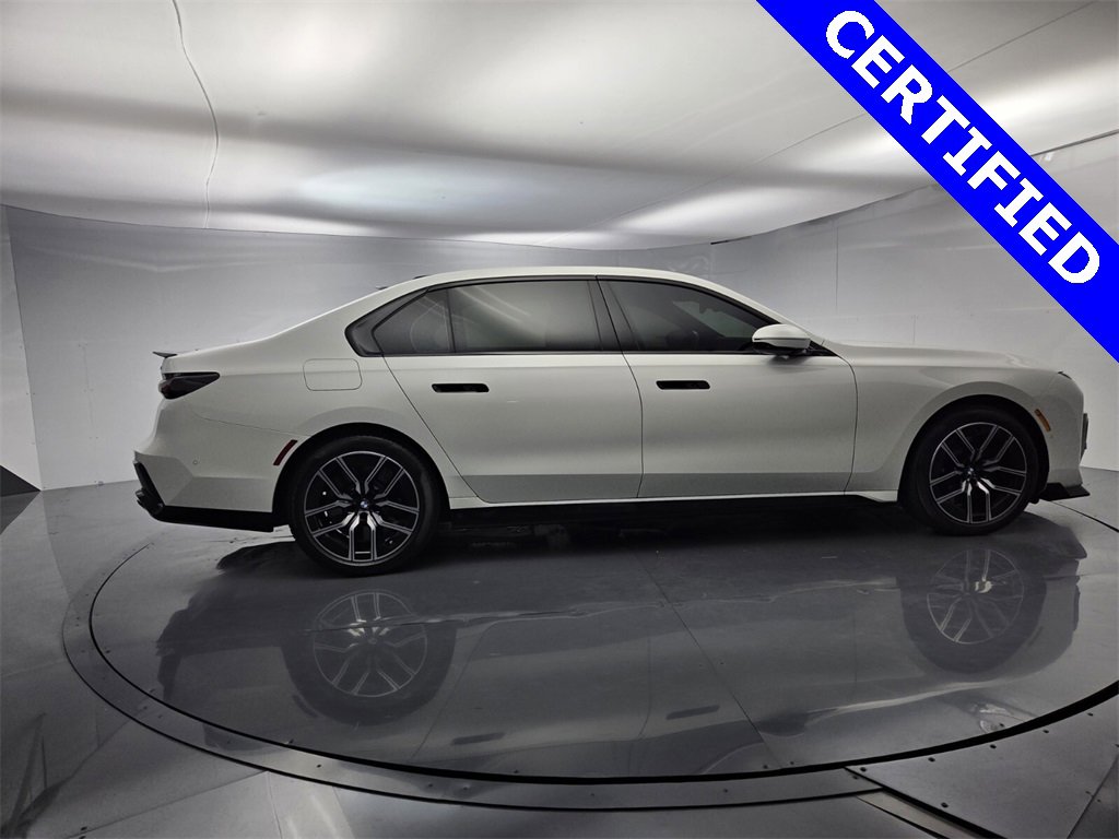 Used 2024 BMW 760i xDrive w/ Executive Package image 10
