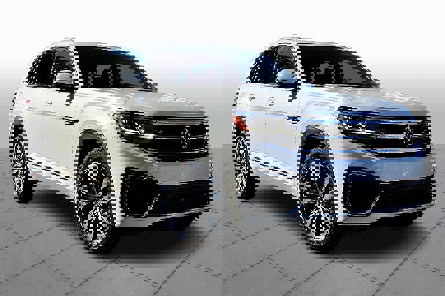 Used 2023 Volkswagen Atlas Cross Sport SEL Premium R-Line image 2