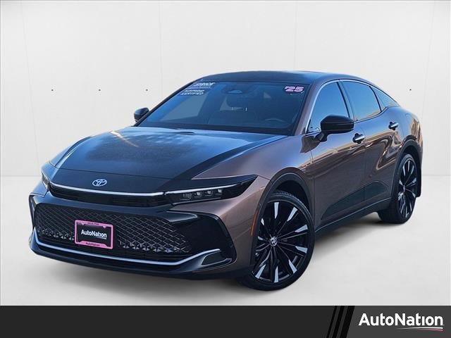 Used 2025 Toyota Crown Platinum