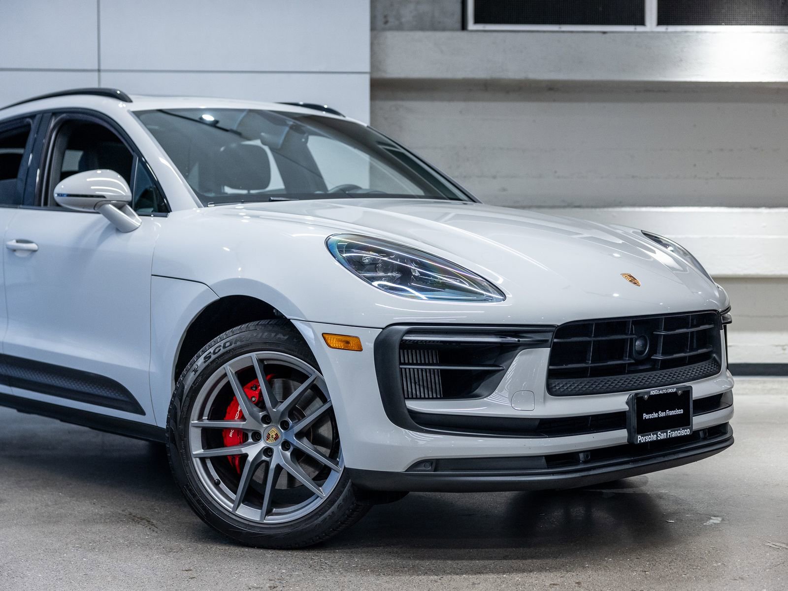 Certified 2024 Porsche Macan S image 13