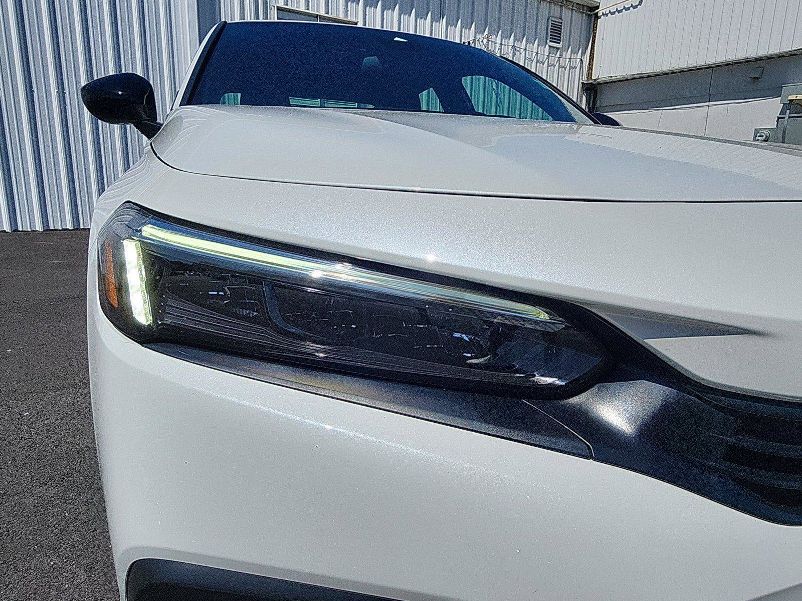 Used 2023 Honda Civic Sport image 12