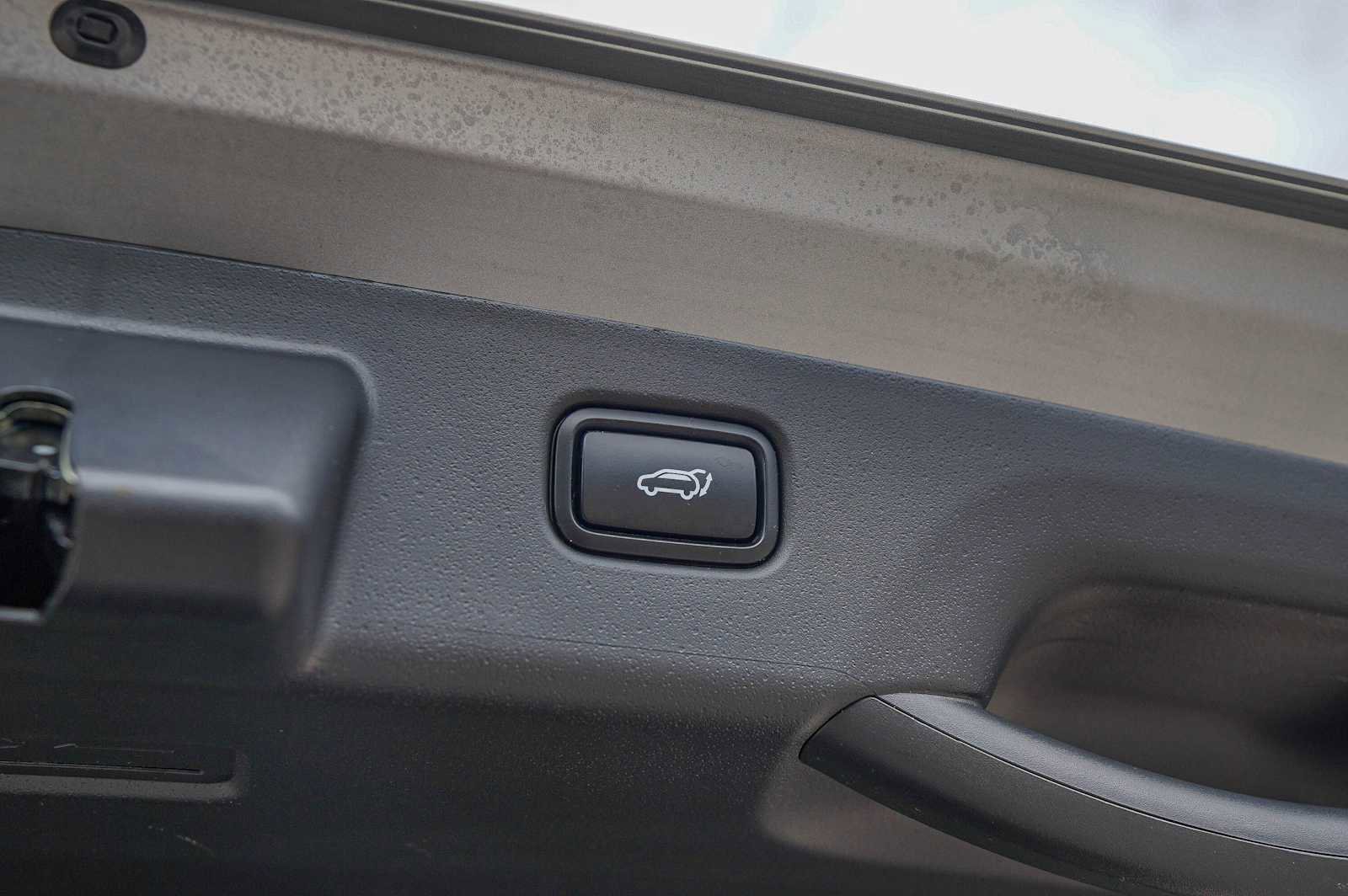 Certified 2024 Kia Niro SX Touring image 34