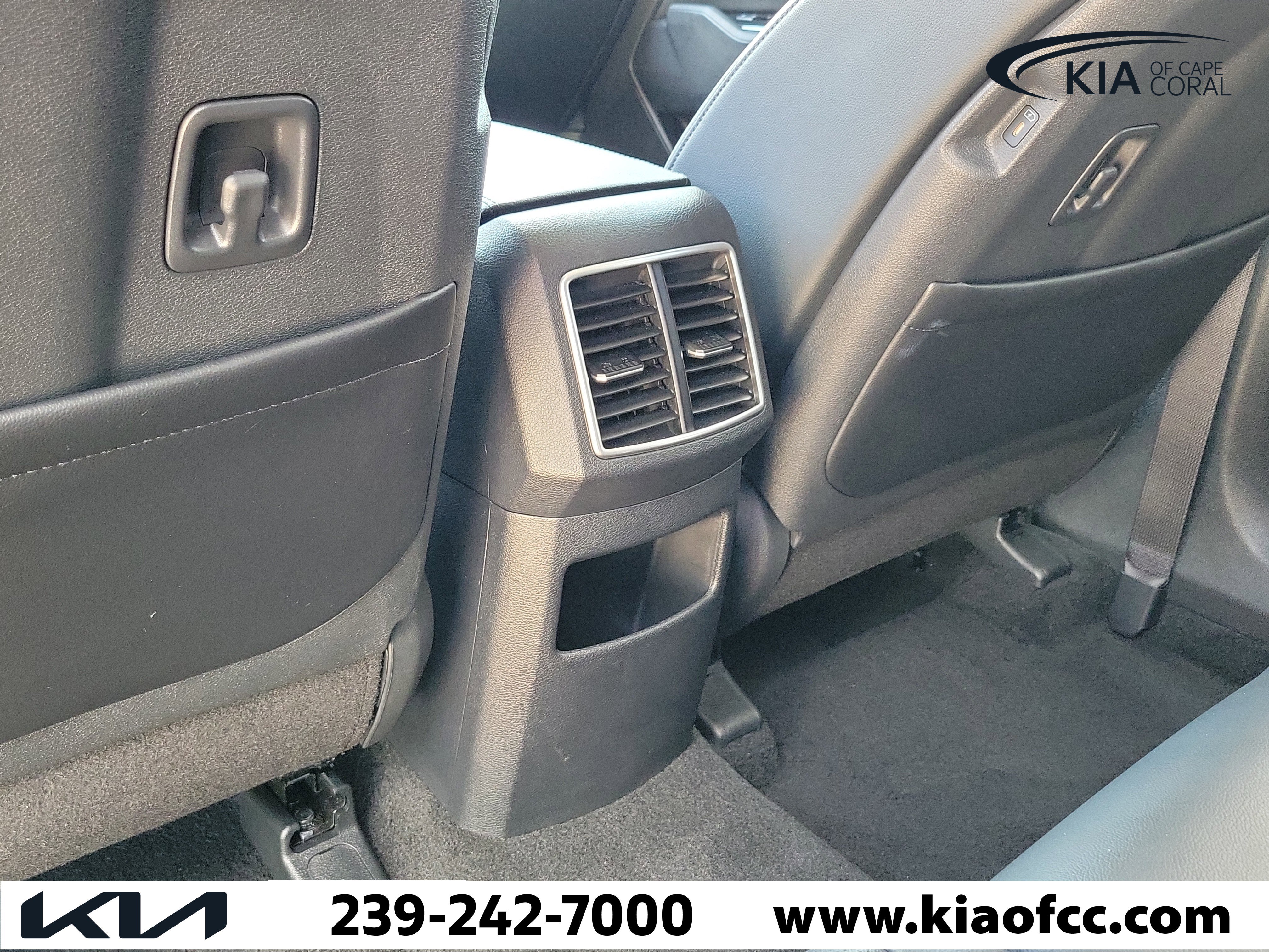 Certified 2025 Kia Sportage EX w/ Premium Package image 14