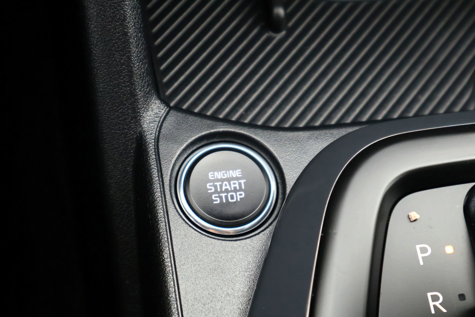 Used 2025 Kia K4 EX image 28