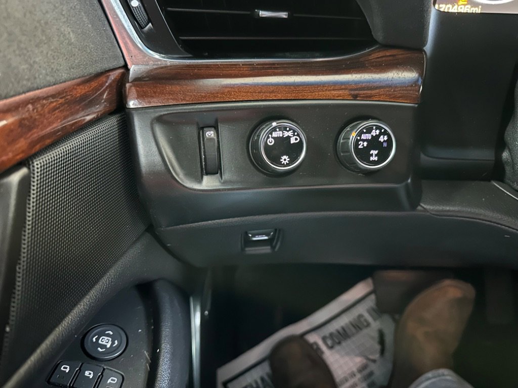 Used 2015 Cadillac Escalade ESV Premium AWD/4WD image 11