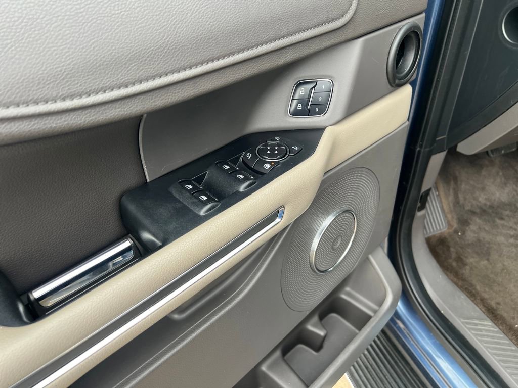 Used 2018 Ford Expedition XLT w/ Equipment Group 202A image 12