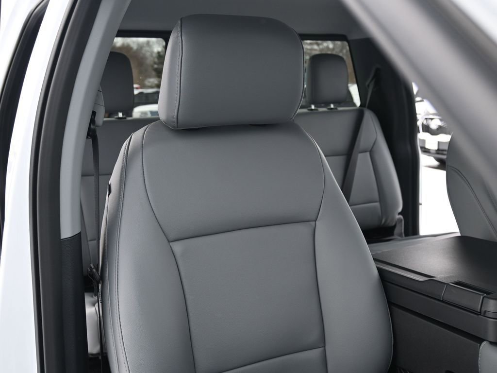 New 2026 Ford F350 XL w/ XL Chrome Package image 27