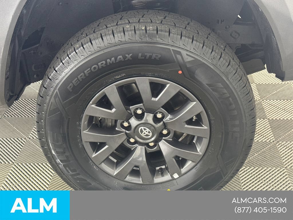 Used 2023 Toyota Tacoma SR5 AWD/4WD image 15