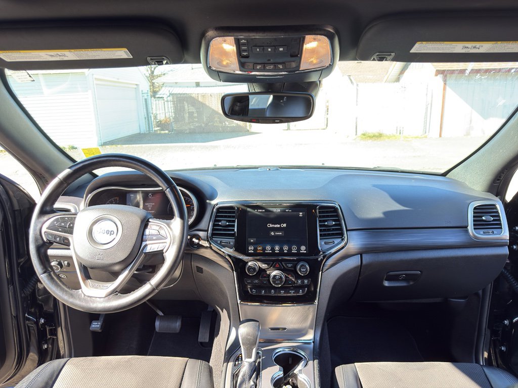 Used 2021 Jeep Grand Cherokee Laredo X image 19